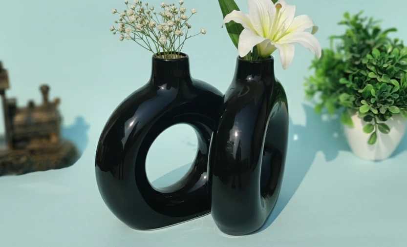 "Zen Ring" Modern Matte Black Donut Vase (6 Inch)